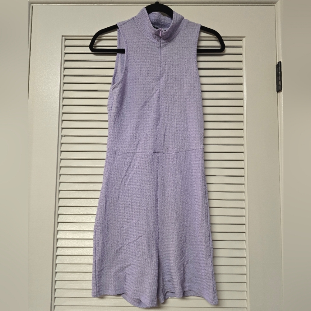 SHEIN - Lavender Textured Lightweight Sleeveless Romper With Front Zipper